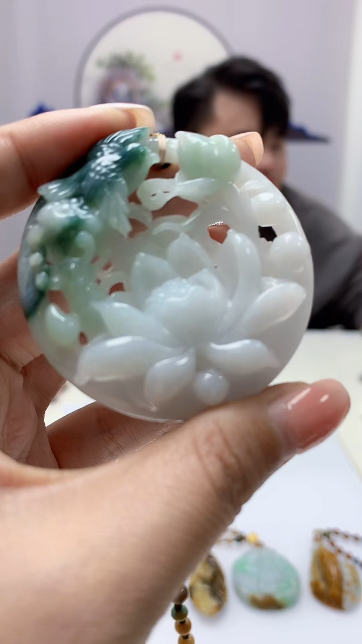 【闪购商品】定制翡翠未镶嵌5060ms-毛货52花赠珠链