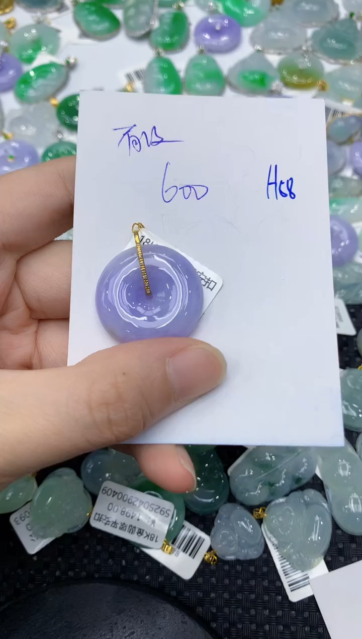 翡翠18K金镶嵌颈饰111111111