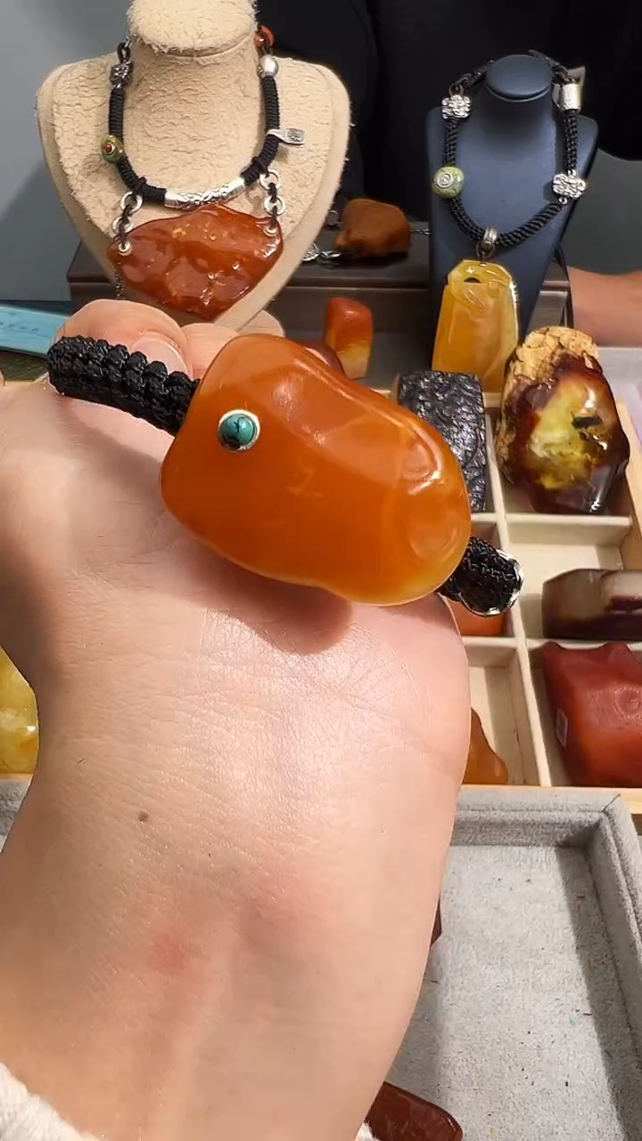 【闪购商品】蜜蜡裸石未镶嵌似玉