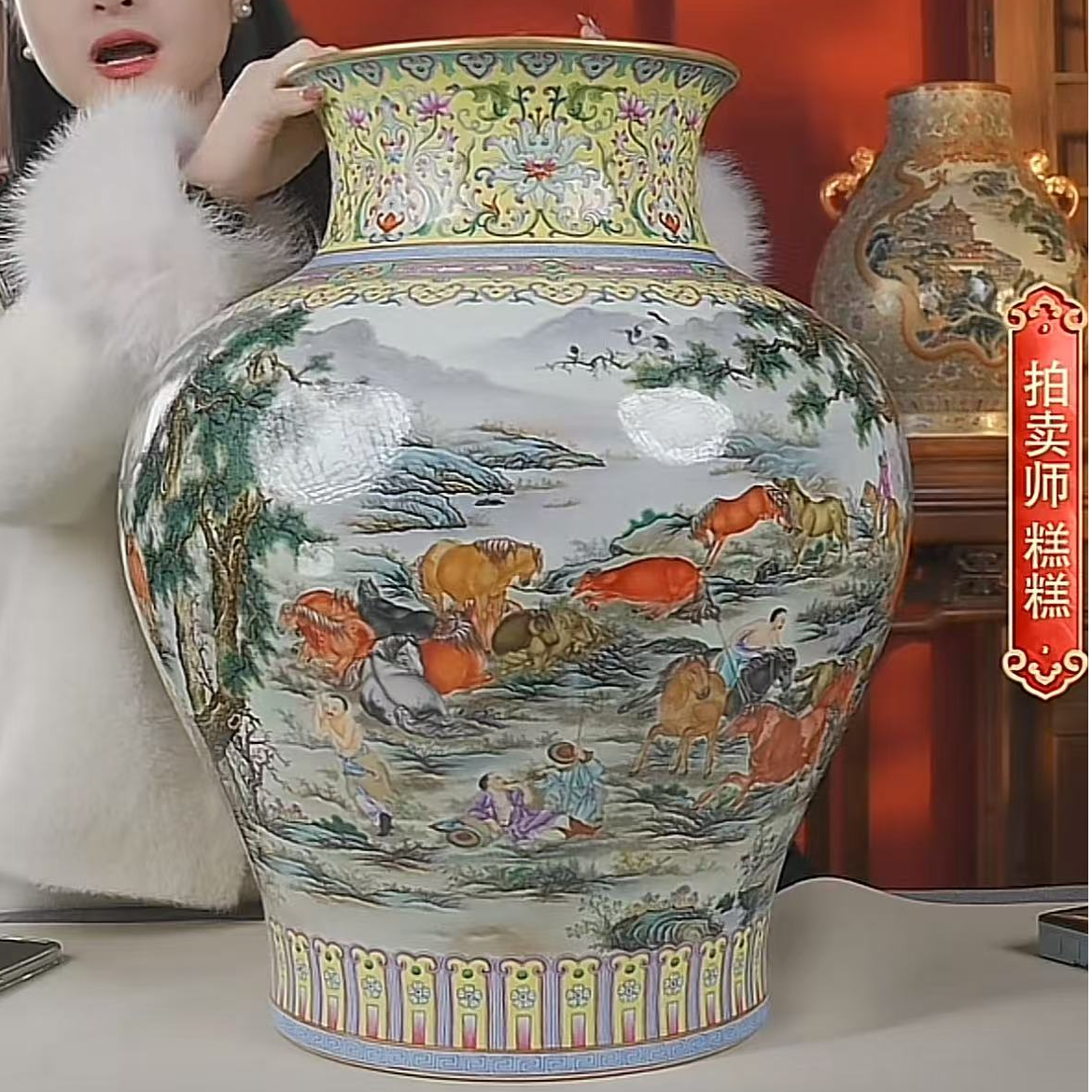 国呈拍卖古董瓷器