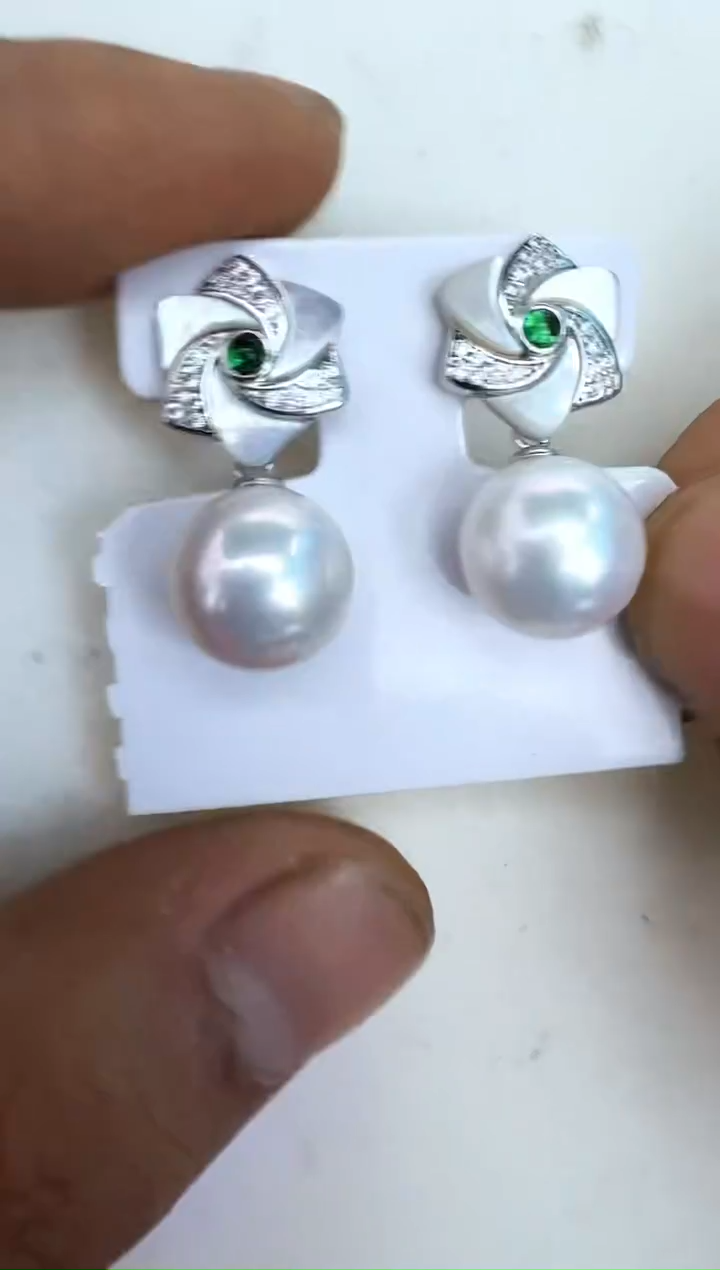 【闪购商品】淡水珍珠耳饰银S925镶嵌耳钉