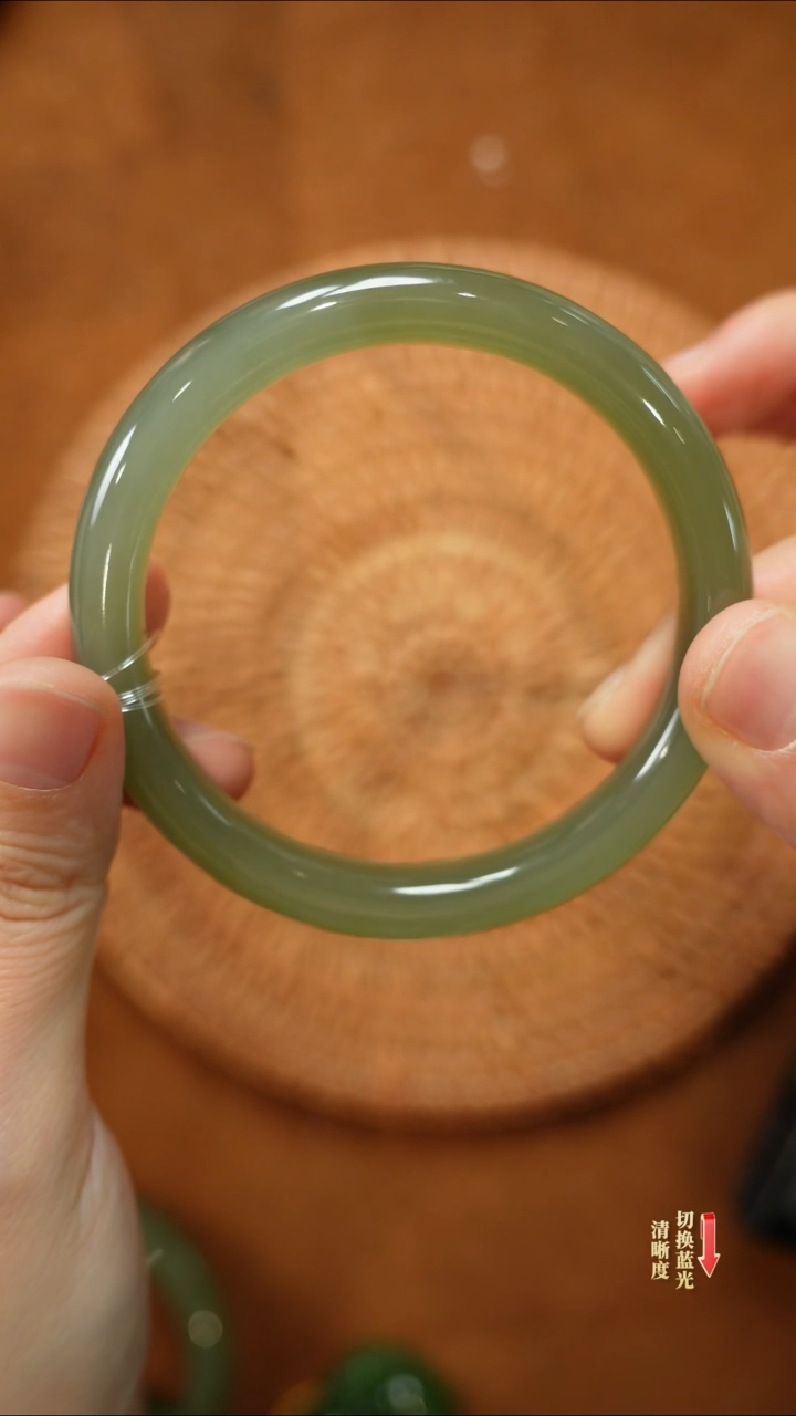 【闪购商品】和田玉手镯未镶嵌0208-024（56圈口）