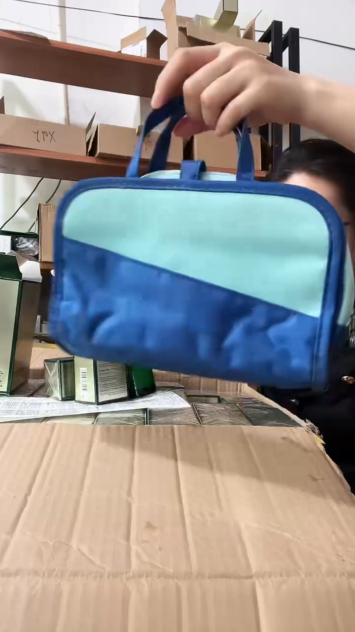 蚕丝B61绿宝瓶精华化妆包包容量超级大发2瓶