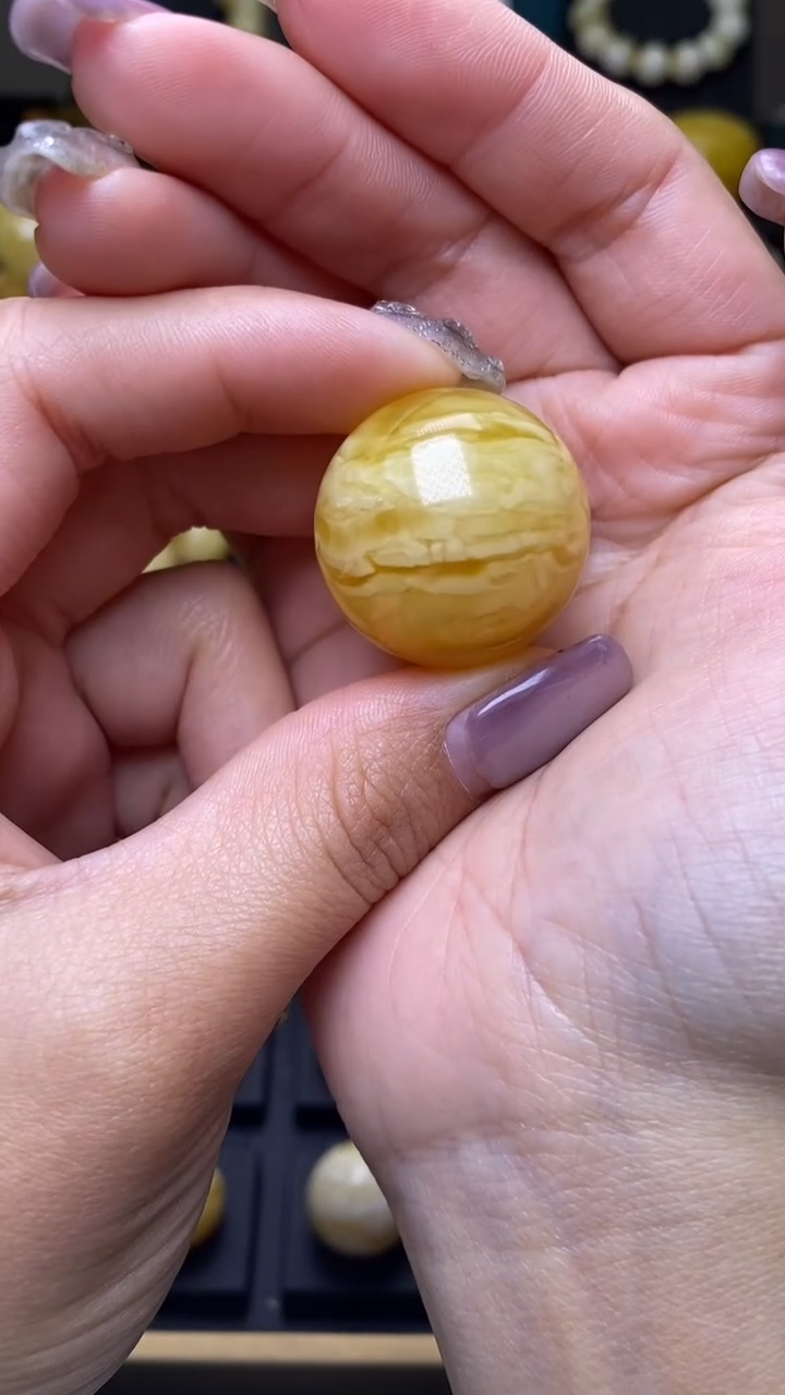 【闪购商品】琥珀裸石未镶嵌葵. 20