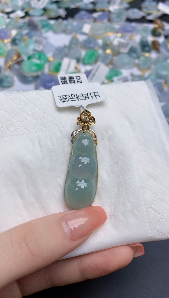 【闪购商品】翡翠颈饰18K金镶嵌天然缅甸翡翠A货