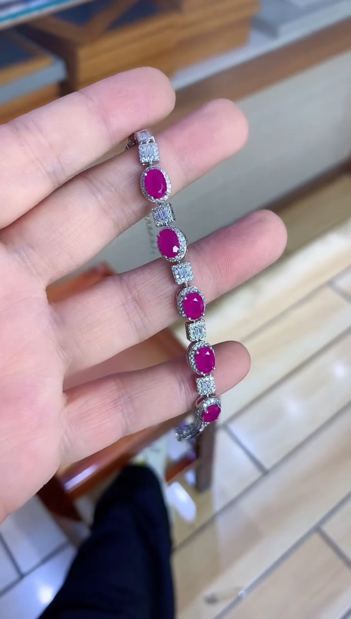 【闪购商品】红宝石手链银S925镶嵌...........