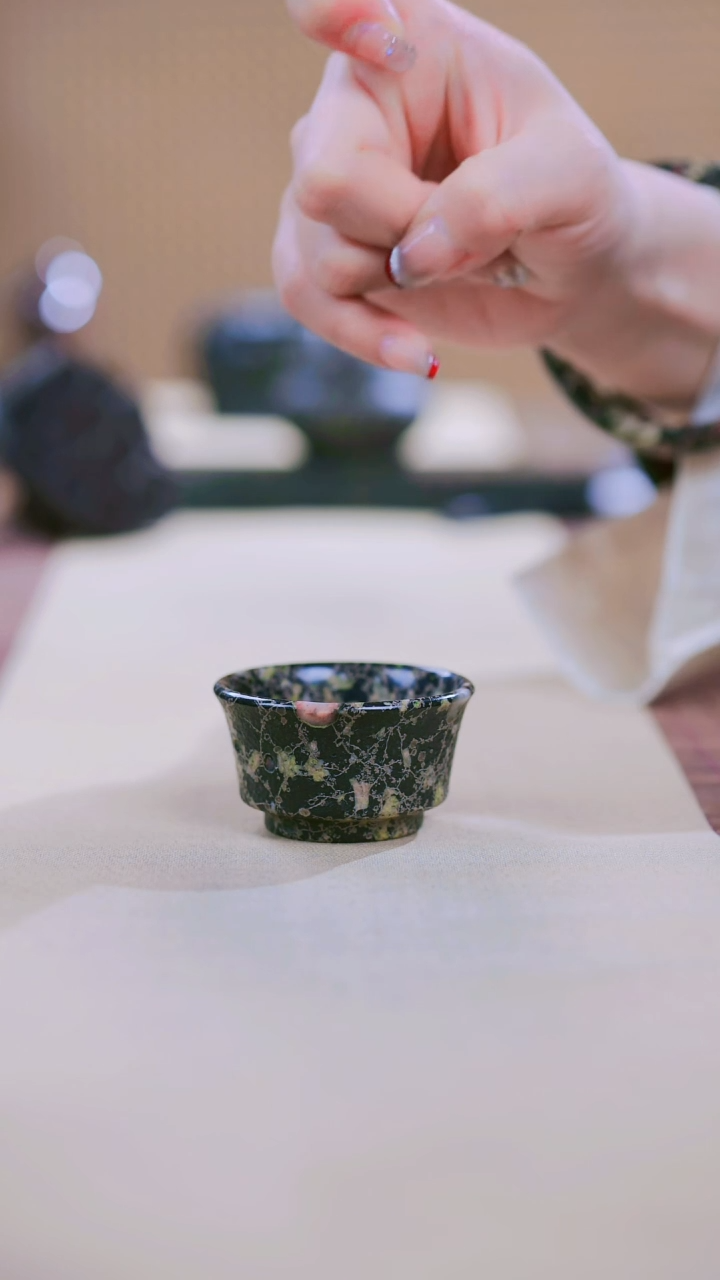 【闪购商品】寻武记A梅花玉玉杯一物一拍