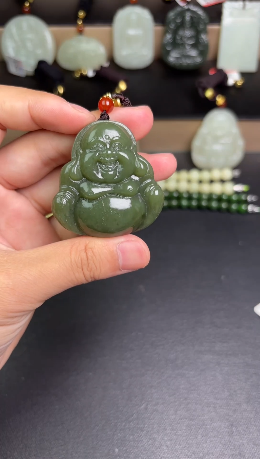 和田玉未镶嵌颈饰1
