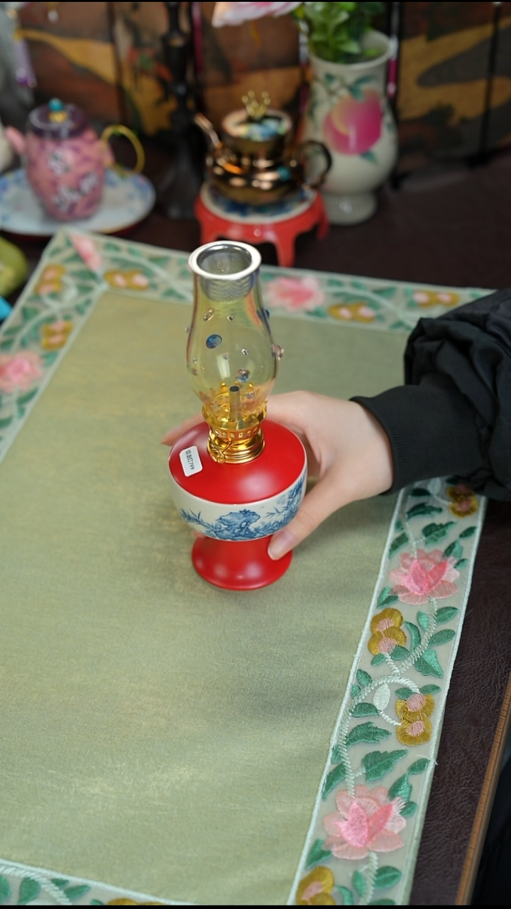 景德镇手工手绘釉下青花雨香斋宫墙红灯