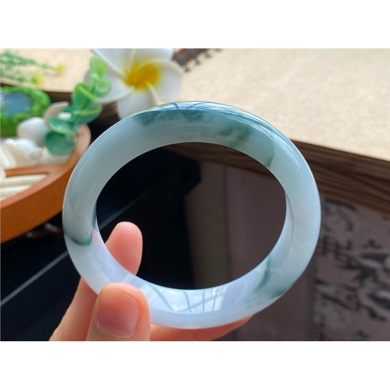 10.05批8970号54.5-12.5-8.6飘花青花瓷很美中国风青花瓷翡翠手镯
