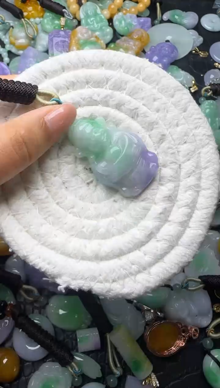 颈饰未镶嵌翡翠缅甸翡翠吊坠
