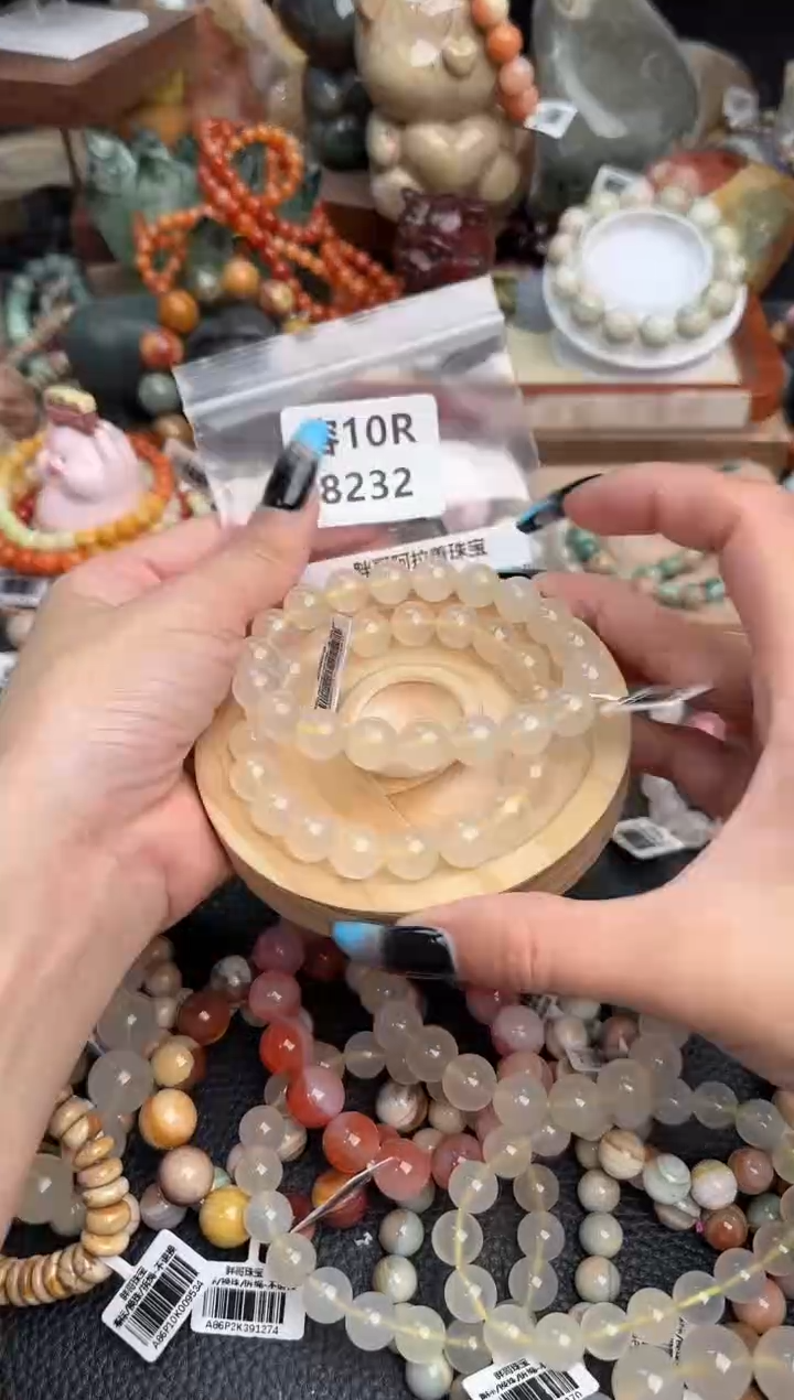 【闪购商品】石英质玉手链未镶嵌10R8232