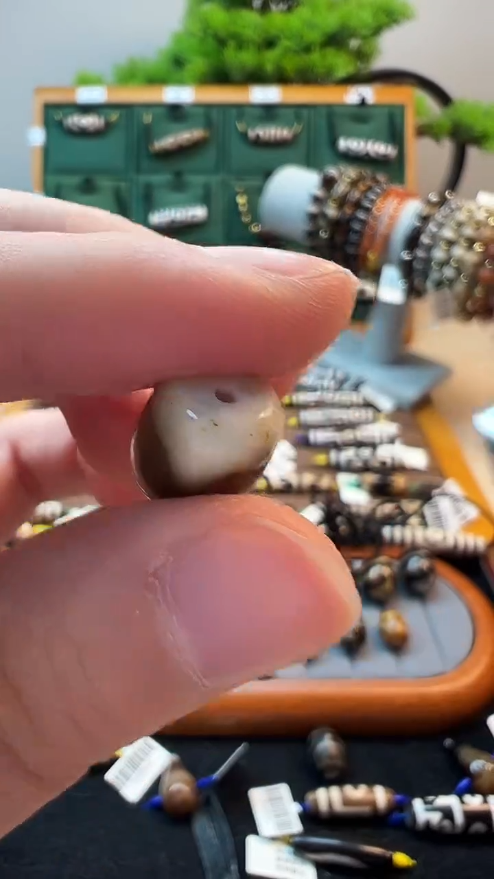 玛瑙/玉髓（覆膜）颈饰未镶嵌69（微瑕随机发货）