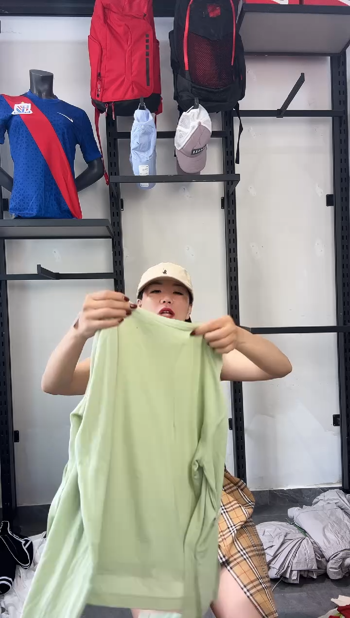 802编码 瑕疵款以直播间过款为准 尺码·M