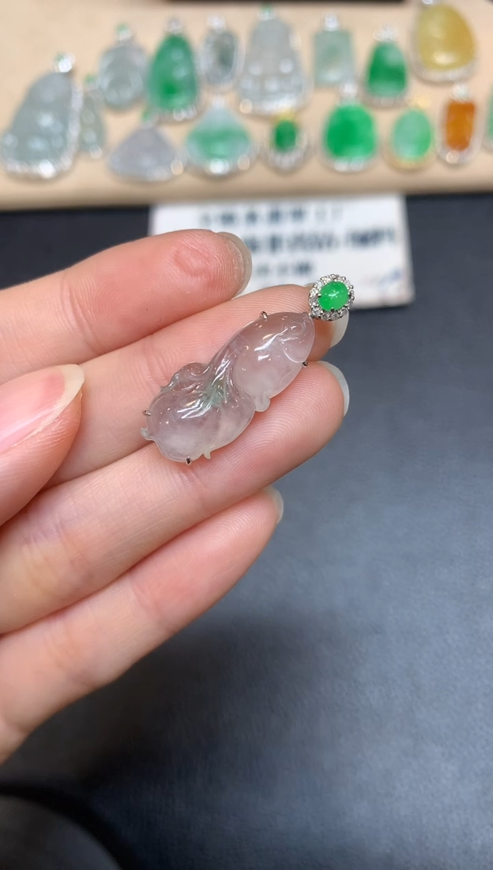 【闪购商品】翡翠颈饰18K金镶嵌【无服务费