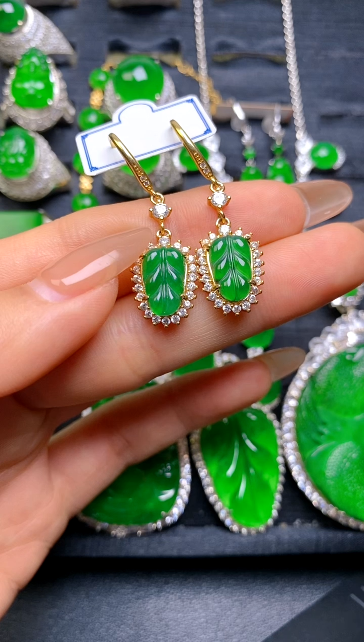 【闪购商品】翡翠耳坠未镶嵌叶子耳坠