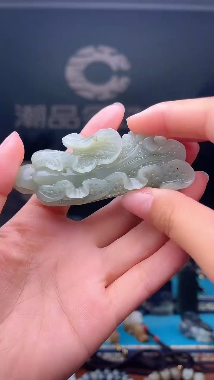 未镶嵌和田玉挂件1