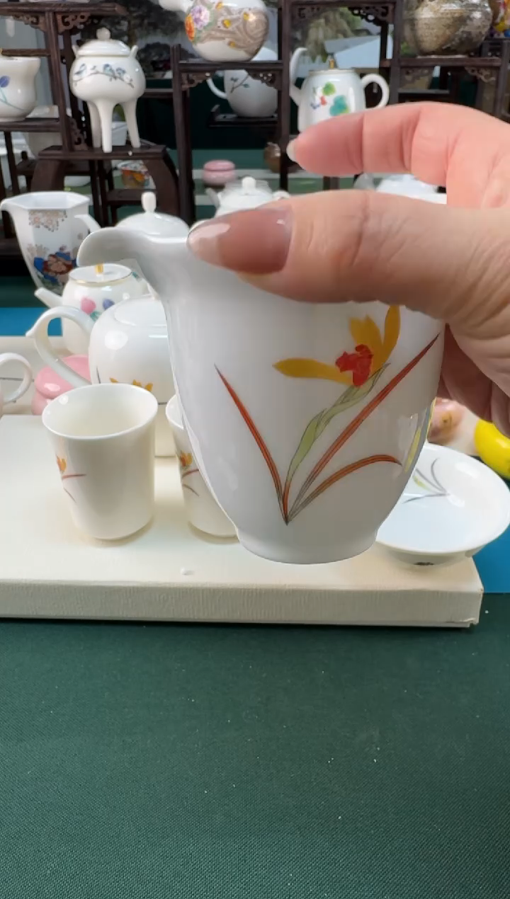 【闪购商品】瓷器 ······.......