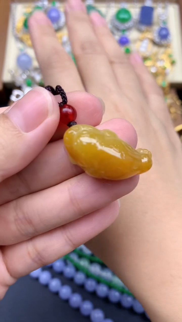 翡翠未镶嵌颈饰64-春日珠宝
