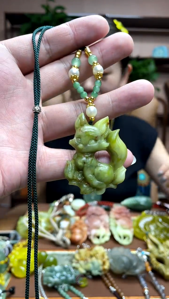 未镶嵌岫玉吊坠·4