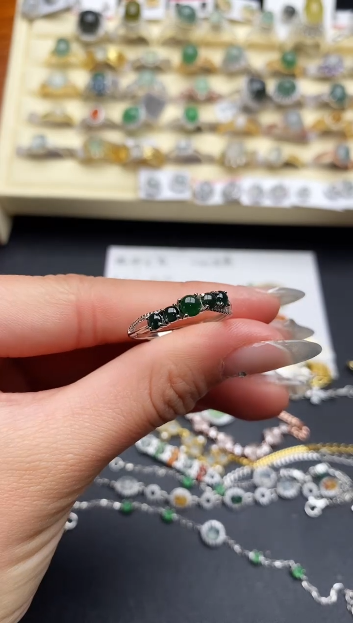 【闪购商品】翡翠戒指银S925镶嵌222222222+3