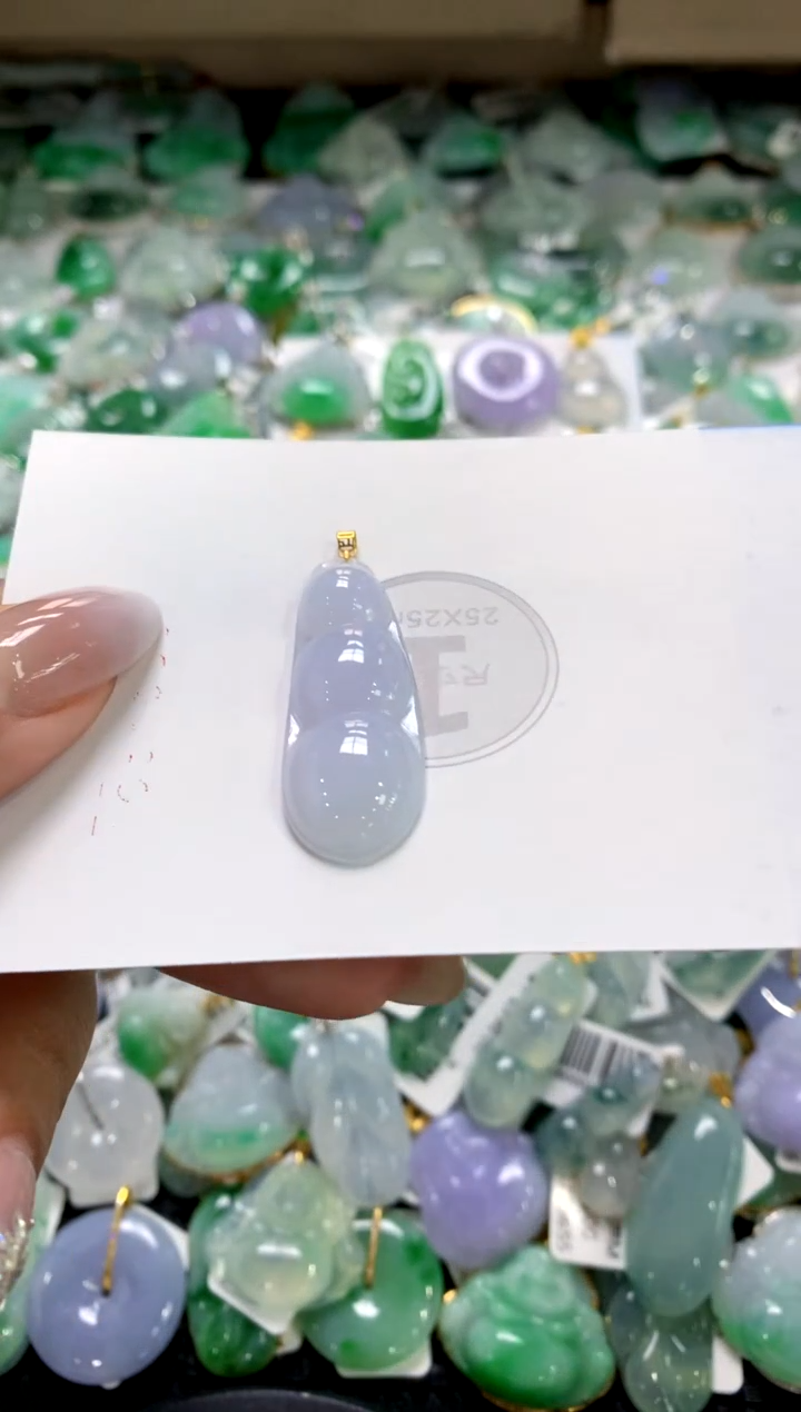 颈饰18K金镶嵌翡翠1111111111111111