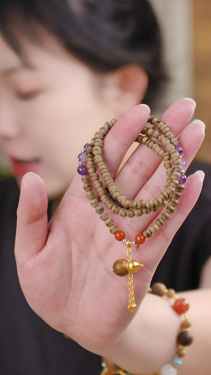 水晶手串未镶嵌（文莱奇楠0.5项链+葫芦吊坠）