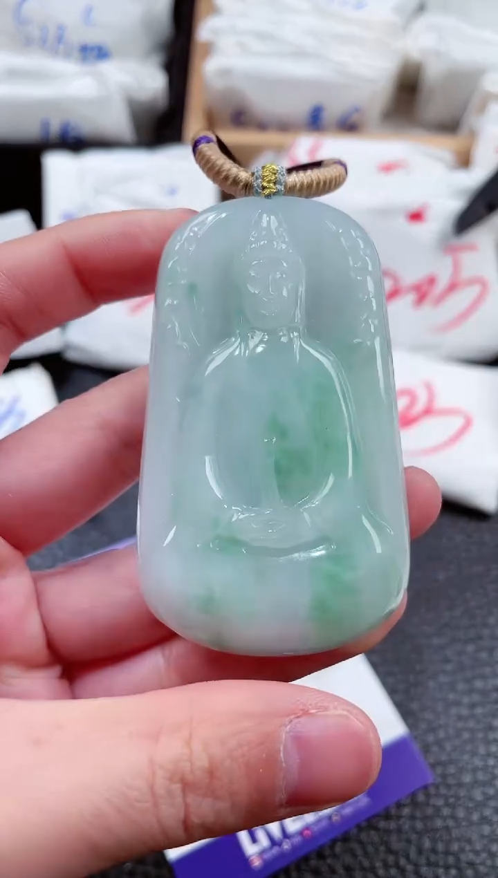 【闪购商品】翡翠颈饰未镶嵌00000105