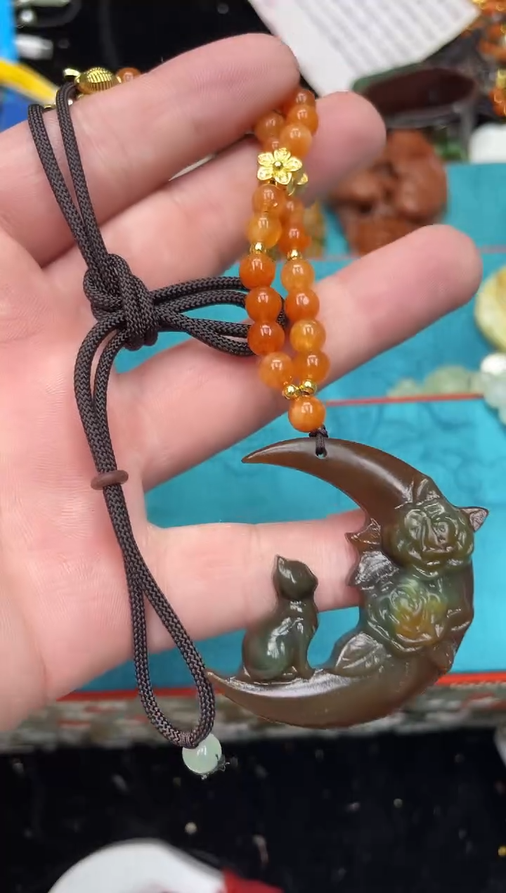 未镶嵌岫玉吊坠·