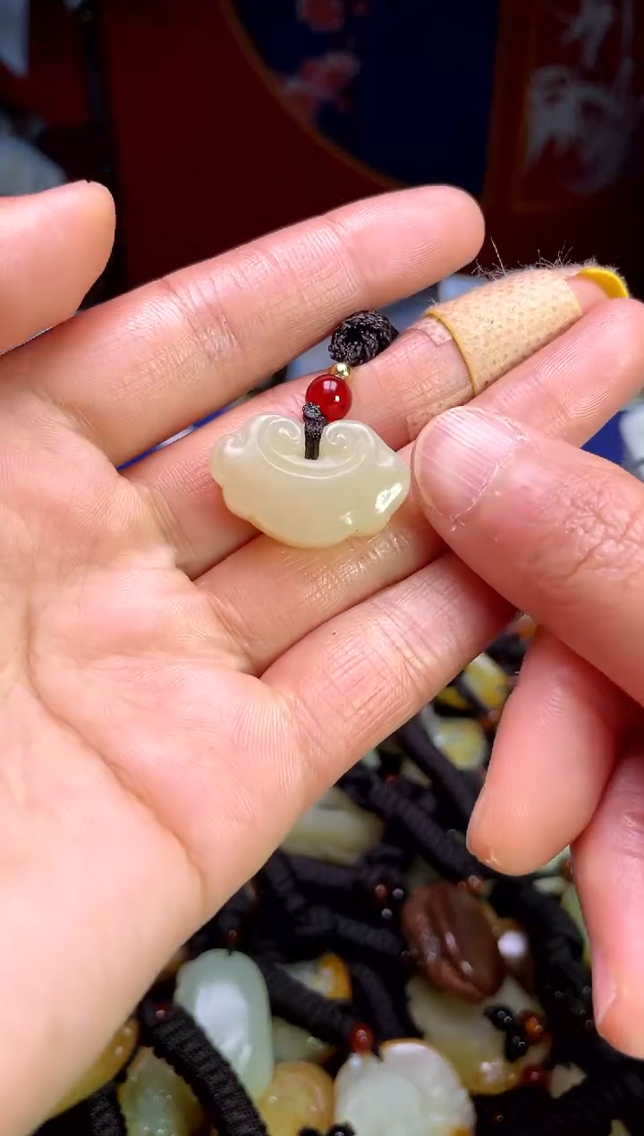 【闪购商品】和田玉颈饰未镶嵌3