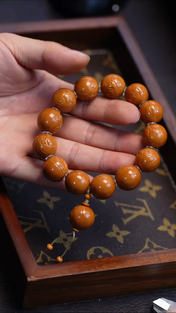 【闪购商品】橄榄核吊坠苏工橄榄核