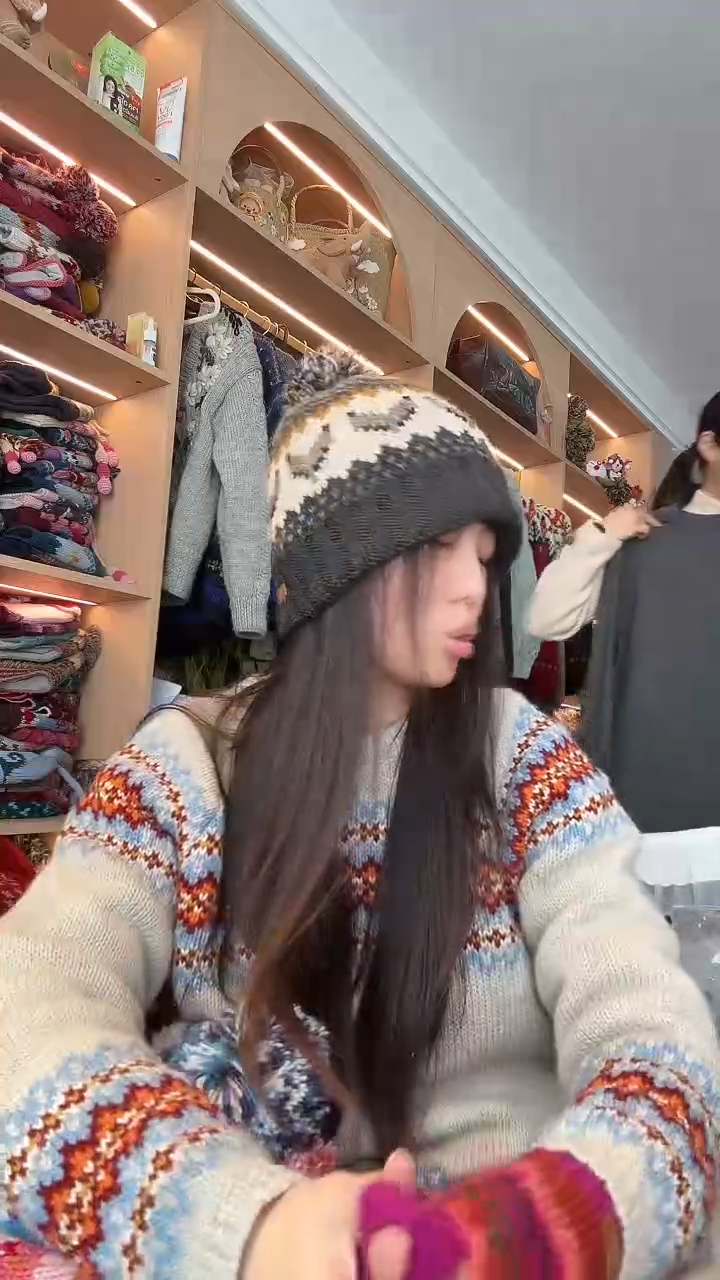 羊毛白灰狐狸帽  