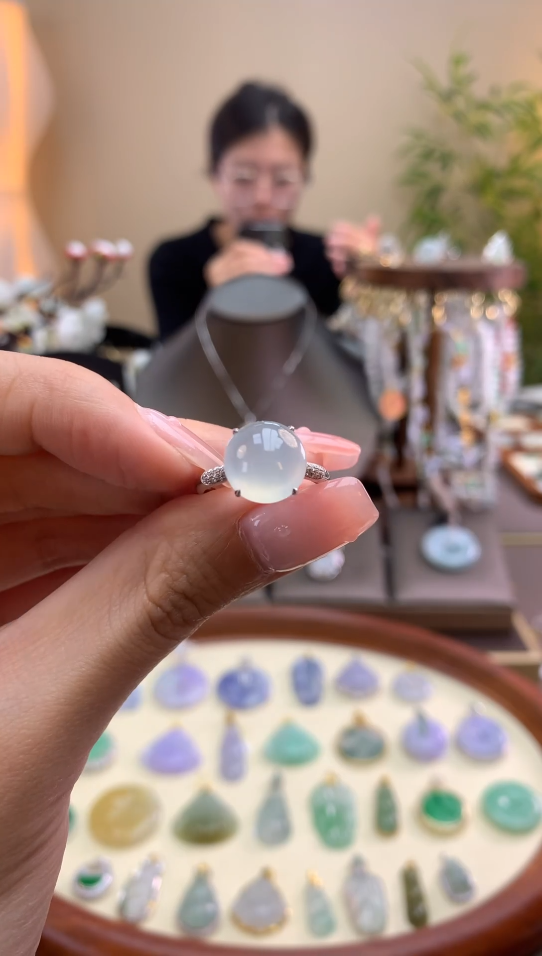 【闪购商品】翡翠颈饰18K金镶嵌蛋面