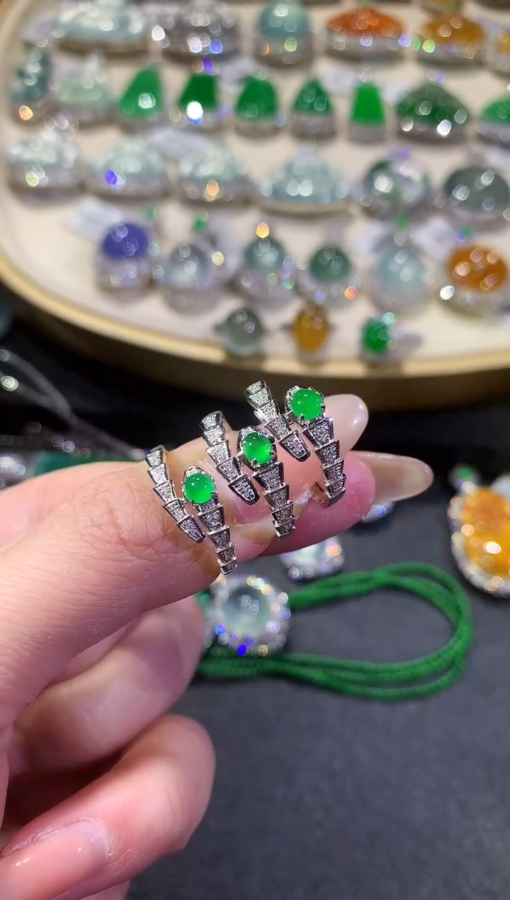 【闪购商品】翡翠戒指18K金镶嵌45-戒指（多样性发货一件