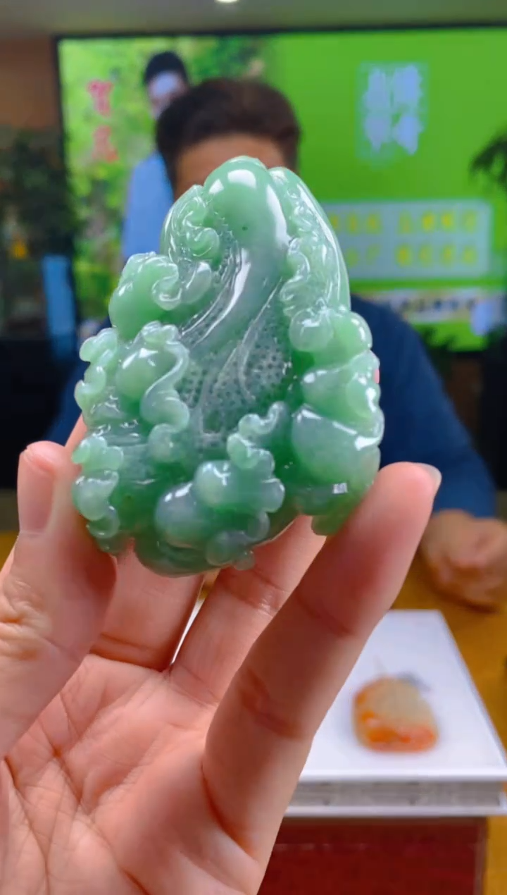 【闪购商品】定制翡翠未镶嵌XX翡翠毛货HM00085