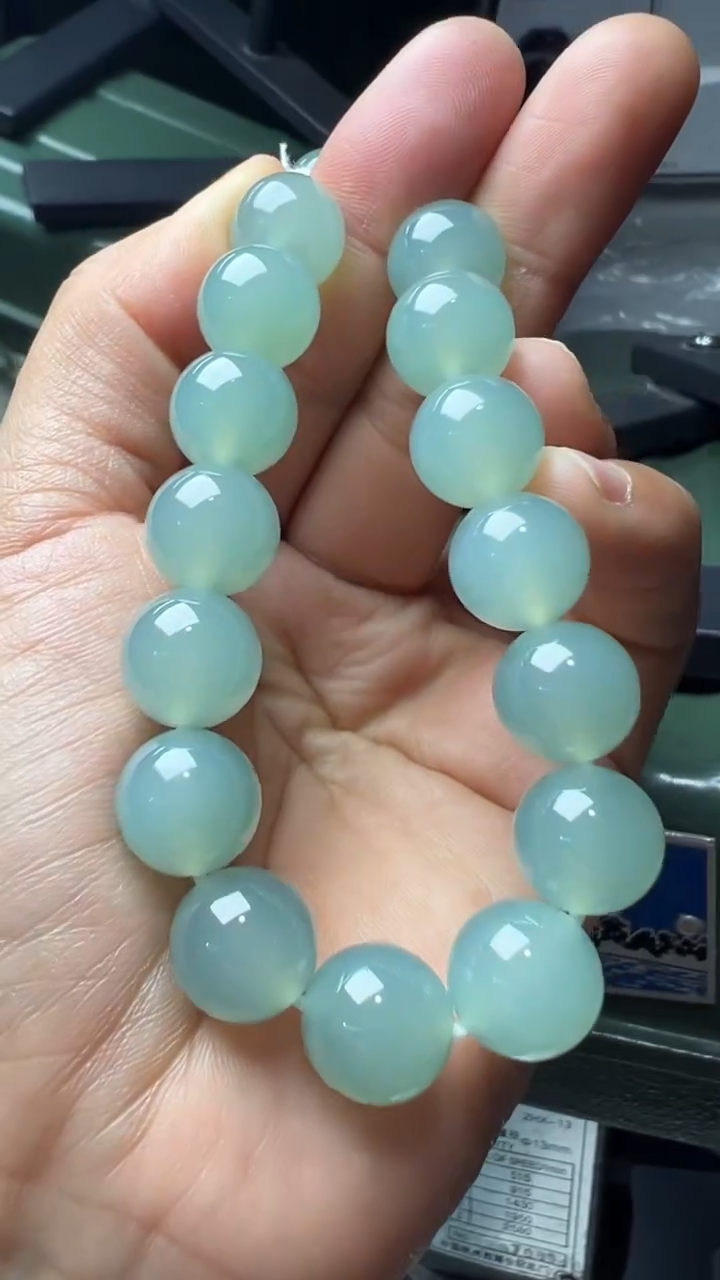 未镶嵌手串翡翠✨****y缅甸翡翠A货卡12.3左右....15颗