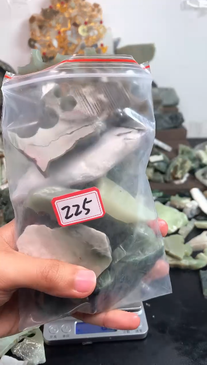 未镶嵌和田玉摆件225
