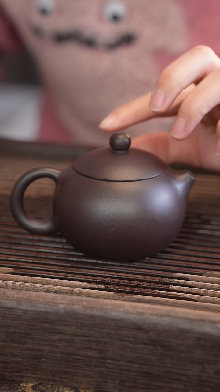 茶壶紫砂西施 蓝莲花 半手工 180cc