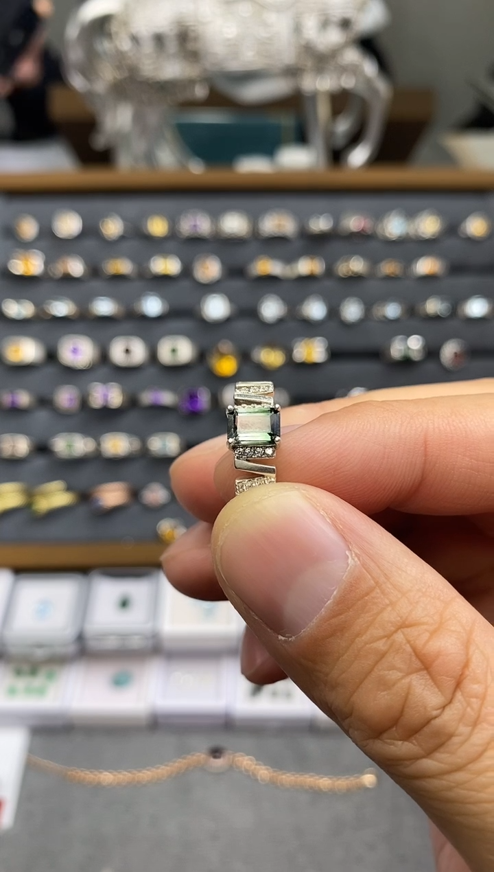 银S925镶嵌戒指碧玺落*1111