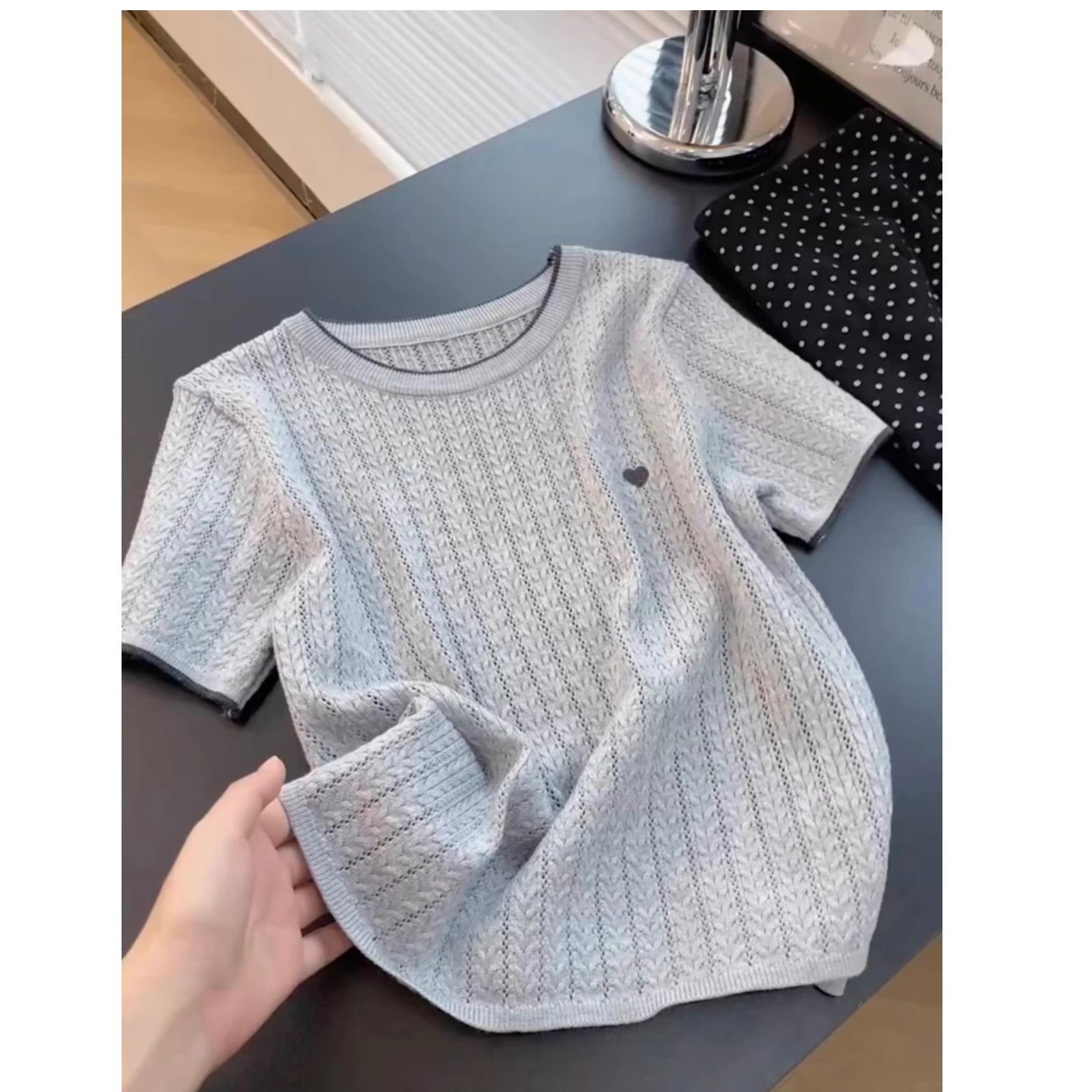 正肩针织短袖t恤女2025夏季新款撞色圆领刺绣短款内搭打底衫上衣