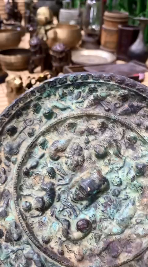 【闪购商品】一物一拍编号海兽镜