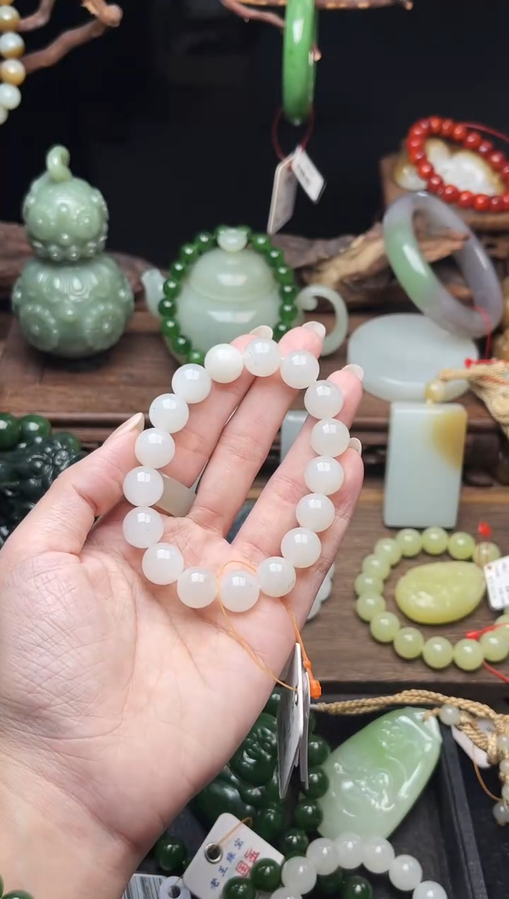 手串未镶嵌和田玉卡12新疆黑山 圆珠9010926