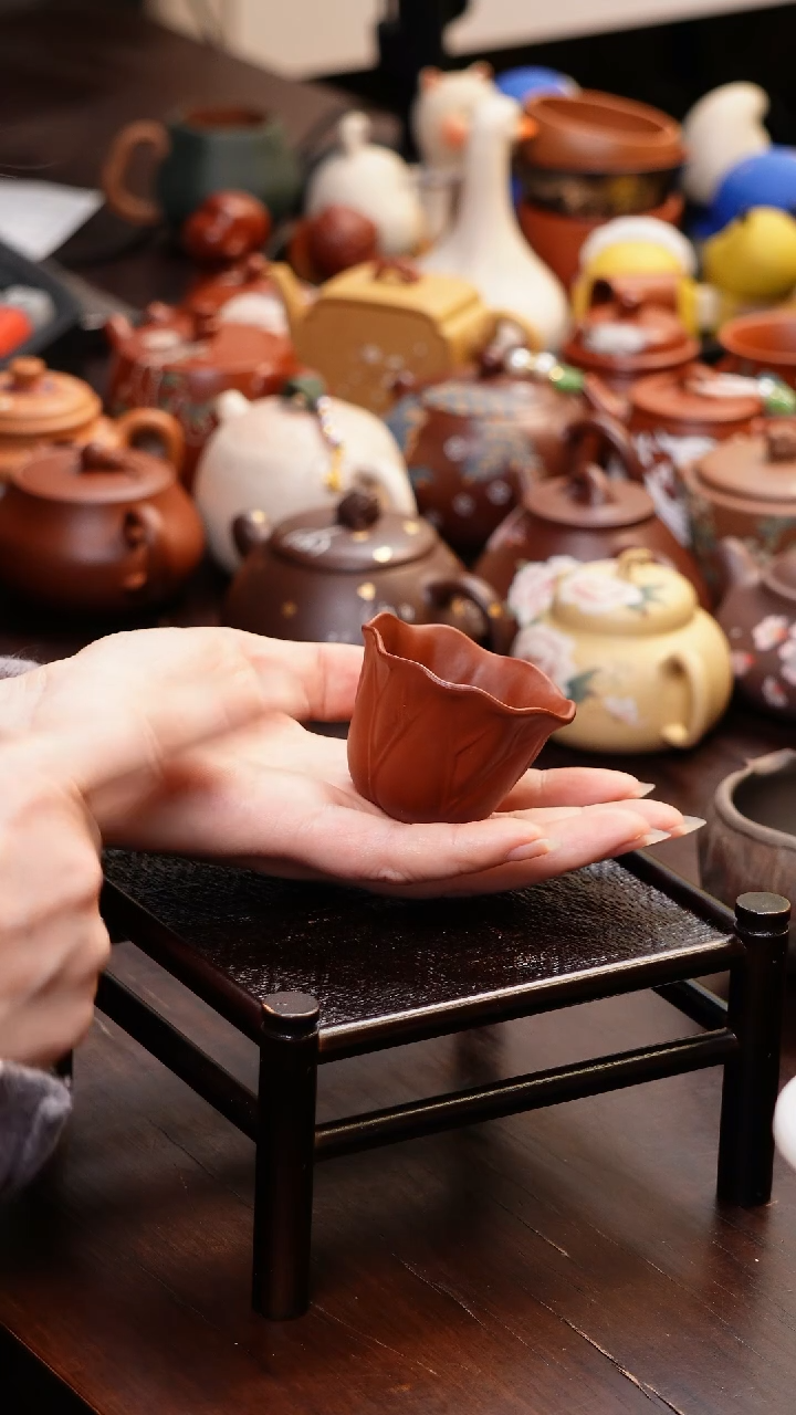 【闪购商品】原矿手工朱妮杯子