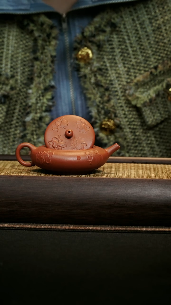 【闪购商品】紫砂茶壶暗八仙小红泥