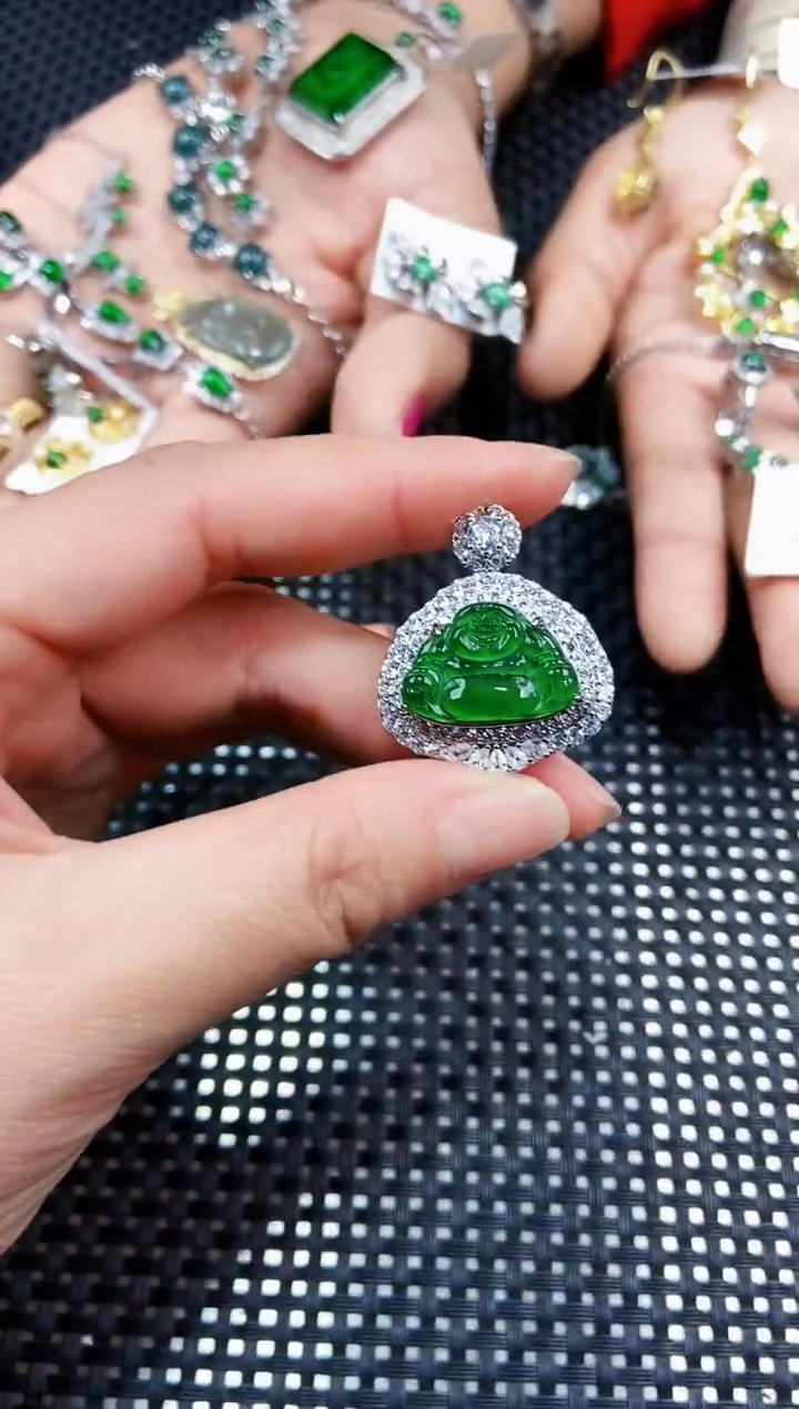 【闪购商品】翡翠吊坠(不含链)未镶嵌111111111