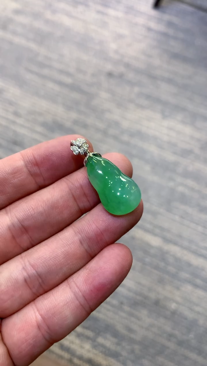 颈饰未镶嵌翡翠天然A货翡翠