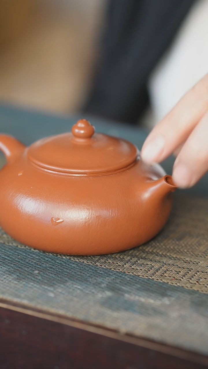 【闪购商品】全手喀左紫砂真不错，主播就是做壶的230