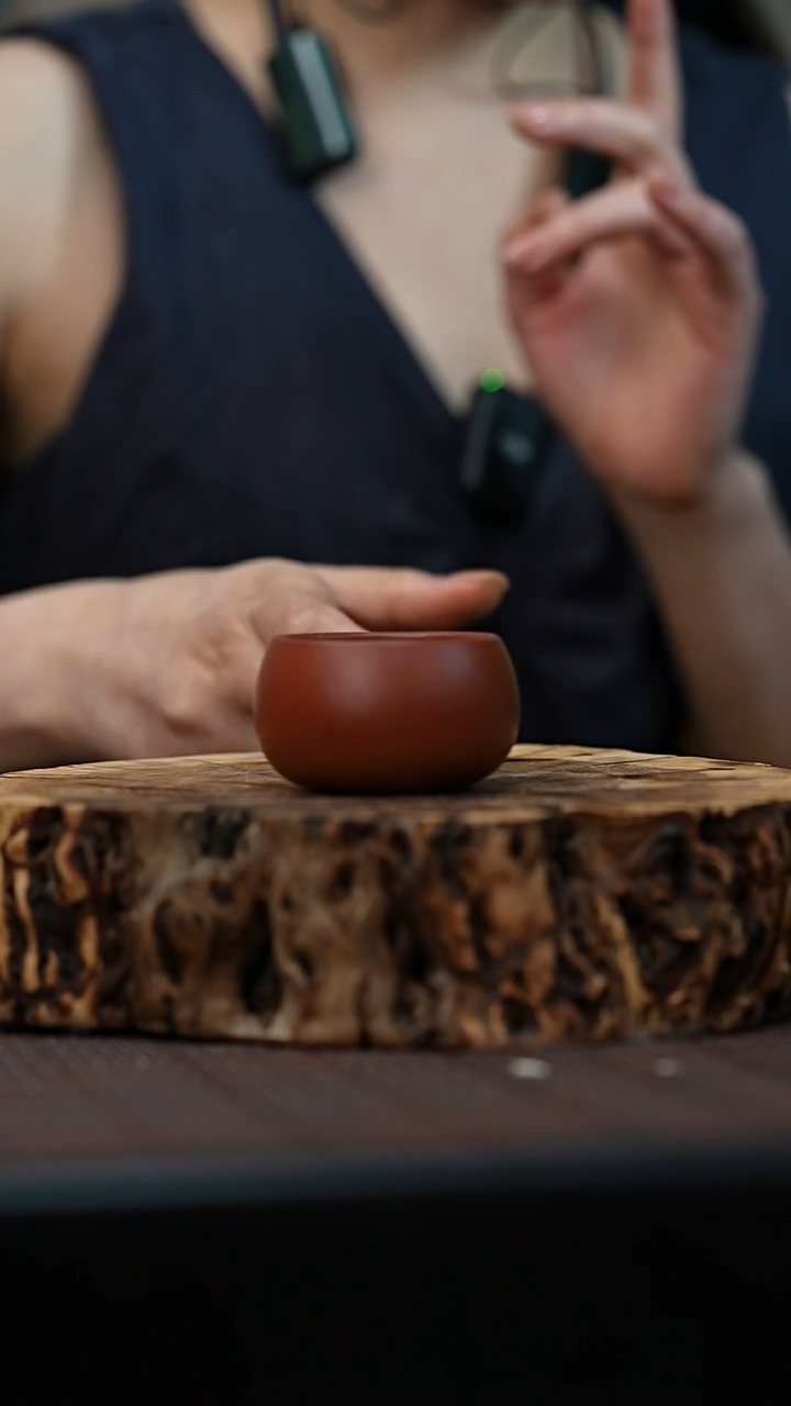 茶壶紫砂宜兴岁颐传砂原矿全手杯子