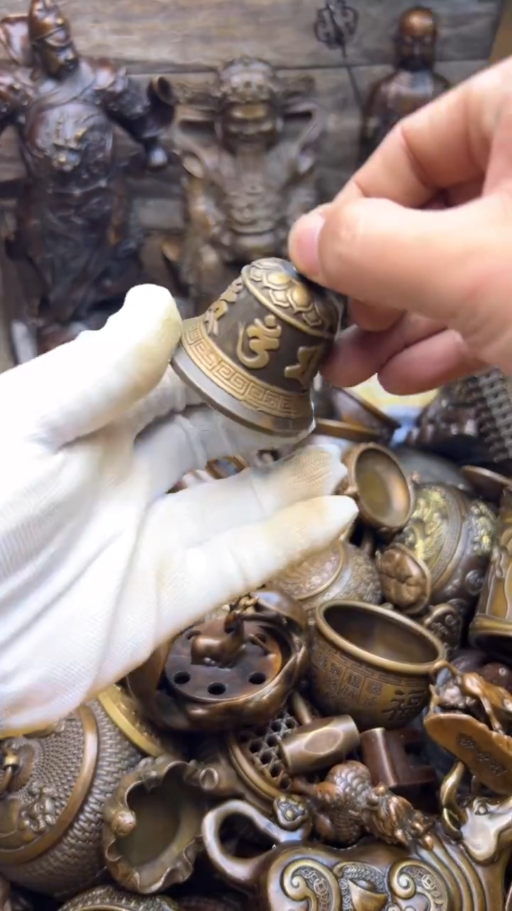 精美铜器，点击下单