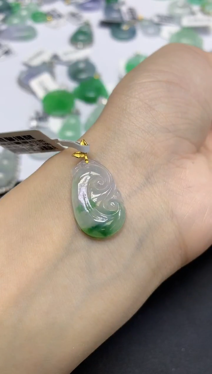 颈饰18K金镶嵌翡翠天然缅甸翡翠A货百元以上9元证书费自理